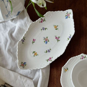 <span class=keywords><strong>Assiette</strong></span> et bol en céramique d'usine Assiettes à dessert Assiettes à dîner en porcelaine imprimée de fleurs blanches Vaisselle de restaurant Vaisselle - Product Image 3