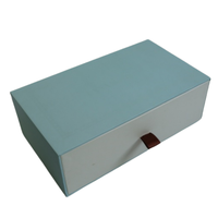 Caja de Regalo Roja con Asa y Bolsa, Personalizable con Logotipo en Dorado, para San Valentín, Empaque Romántico para Regalos