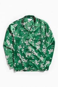 <span class=keywords><strong>Camicia</strong></span> con bottone in raso di <span class=keywords><strong>seta</strong></span> spessa di colore personalizzato con stampa floreale nuovo stile camicie oversize da uomo a manica lunga - Product Image 6