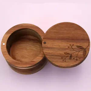 Hot Selling Custom Logo Acacia Wood Salt Jar With Pattern And Rotating Lid Bottle Salt Pot