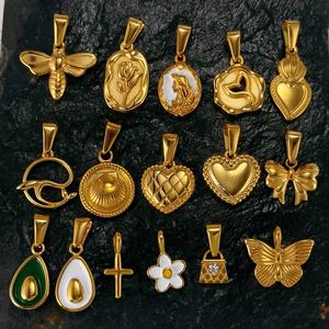 Verano Concha tortuga sol piña colgante impermeable playa joyería surfista collar oro personalizado encanto colgante - Product Image 3