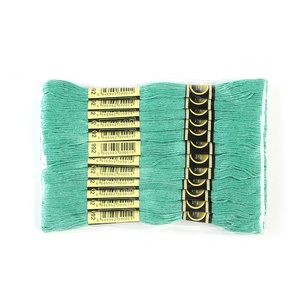 Venta de fábrica 100% poliéster, hilos de coser 40/2 40s/2 <span class=keywords><strong>402</strong></span> a 3000 metros del punto con diferentes colores - Product Image 4