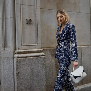 Vestido de Festa de Luxo com Manga Curta e Lurex, Tendência de Moda <span class=keywords><strong>2026</strong></span>, Comprimento Extra, para Mulheres - Product Image 5