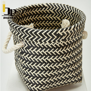 Linge coloré à la main panier en plastique tissé PP <span class=keywords><strong>plage</strong></span> paille panier pour la maison - Product Image 5