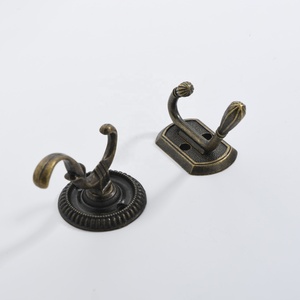 Ganchos Decorativos de Pared Dobles de Estilo Antiguo y Vintage para Abrigos y Armarios, Ideales para Armarios, Salas de Estar y Oficinas - Product Image 4