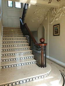 Escalier en acier forgé haut de gamme, production vietnamienne, avec barres robustes de 14x14 mm, nouveau design - Product Image 4