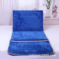 Vendre un tapis de prière Sajadah en velours portable super doux et embossé populaire pour le Ramadan