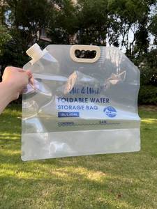 Pochette à bec verseur transparente de qualité alimentaire, imprimée sur mesure, 5L 10L, avec poignée, pour eau minérale, en PE recyclable - Product Image 5