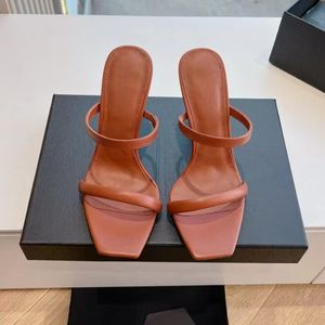 Nouvelles Sandales Formelles à Talons Hauts pour Femmes 2025 – Qualité Supérieure, Design de Luxe avec Logo – Escarpins d'Été pour Dames - Product Image 2
