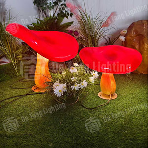 Lámpara decorativa LED con forma de hongo para exhibiciones festivas, caminos de jardín y decoración de patios. - Product Image 3