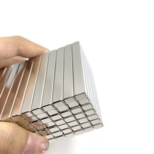 China Permanente Fuerte <span class=keywords><strong>N42</strong></span> Neodimio Magnético Ndfeb Imanes De Neodimio Imán De Bloque De Materiales Magnéticos - Product Image 1