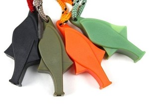 Silbato <span class=keywords><strong>de</strong></span> <span class=keywords><strong>supervivencia</strong></span> <span class=keywords><strong>de</strong></span> emergencia con cordón reflectante, para entrenamiento <span class=keywords><strong>de</strong></span> árbitro al aire libre, acampada, venta al por mayor - Product Image 2