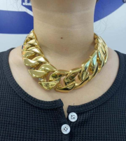 Kalung Rantai <span class=keywords><strong>Chunky</strong></span> 32mm 18in untuk Wanita, Kalung Rantai Kuba Berlapis Emas dari Baja Tahan Karat - Product Image 5