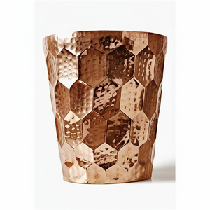 Vidrio de cobre puro hecho a mano para almacenar y servir agua ayuda a purificar el agua, apoya el bienestar y la rutina de estilo de vida saludable - Product Image 1