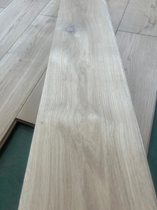 Suelo de <span class=keywords><strong>Madera</strong></span> de Roble Rústico sin Acabado, Ecológico, Grado CD, Parqué de Roble Blanco Europeo, <span class=keywords><strong>Precio</strong></span> Bajo para Dormitorio y Sala de Estar - Product Image 6