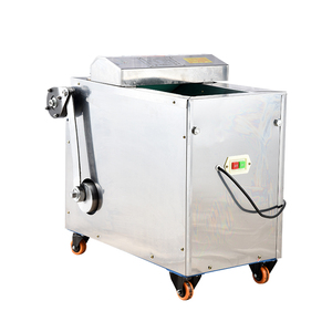 Machine à découper les légumes frais : concombre, banane plantain, ail, ciboulette, piment rouge, persil, épinards, coriandre - Product Image 3