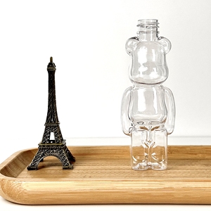 Bouteille de boisson en plastique transparente de qualité alimentaire avec couvercle, vente chaude, emballage de jus, bouteille jetable pour thé au lait gloomy bear - Product Image 4