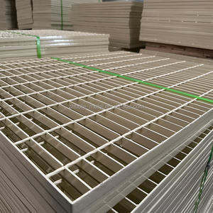 Sıcak Daldırma Galvanizli Karbon Çelik ve Paslanmaz Çelik Drenaj Izgarası, Yürüyüş Yolu Drenaj Sistemleri için Korozyon Önleyici Dayanıklı Özelliklere Sahip - Product Image 1