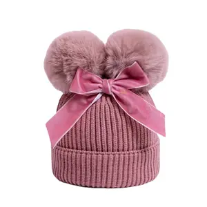 도매 고품질 패션 따뜻한 아기 모자 겨울 어린이 아기 소녀 소년을위한 더블 폼폼과 활 니트 비니 모자