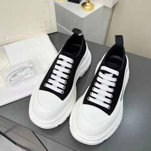 Chaussures plateforme classiques et tendance personnalisées avec empeignes en toile, chaussures de marche tendance pour hommes et femmes. - Product Image 1