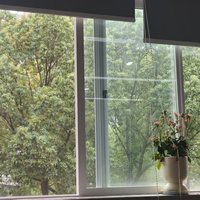 Fenêtre coulissante extérieure moderne en PVC/UPVC avec écran en verre trempé, résistante aux ouragans, surface finie, quincaillerie en fibre de verre/nylon