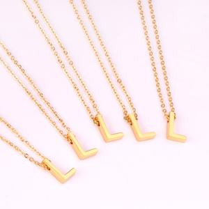 Collar con Letra Chapada en Oro de 18K de Acero Inoxidable en Promoción, Collar con Colgante de Nombre Personalizado de Calidad a Precio Económico para Mujer - Product Image 5