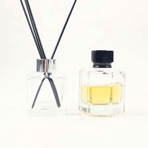 Bouteilles diffuseurs de parfum en verre dépoli mat décoratives pour la maison, vente en gros - Product Image 4