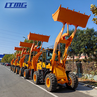 Mini chargeuse-pelleteuse montée sur tracteur pour l'agriculture chinoise 4x4 avec coussinet en caoutchouc