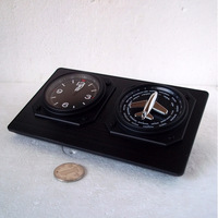 Horloge de bureau créative et moderne en forme d'avion avec réglage automatique, fuseaux horaires mondiaux 24 heures, fonctionne sur piles