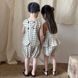 Completo Estivo Due Pezzi per Bambini, Outfit Casual con Canotta per Ragazzi, Novità 2026, Abbigliamento per Neonati, Canotta e Pantaloncini per Ragazze, Set Estivo per Fratelli - Product Image 6