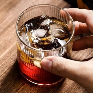 Vaso de Whisky Transparente de 300 ml, Hecho a Mano, Redondo, Transparente, para Whisky y Licores, Venta al Por Mayor - Product Image 4