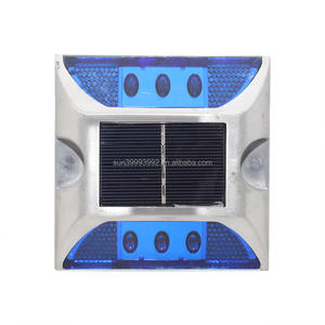 Luces de advertencia <span class=keywords><strong>LED</strong></span> solares Luz de calle solar de seguridad vial con perno cuadrado IP68 - Product Image 1