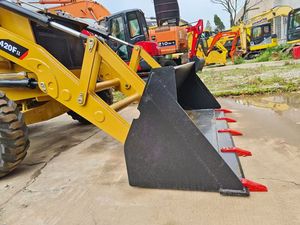 Chargeuse-pelleteuse CAT 420F2 modèle 2023, capacité nominale de 7 tonnes, pompe rapide, livraison rapide à Shanghai, disponible dès maintenant - Product Image 5