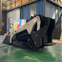 Chargeuse compacte Derette V1000 Mini avec moteur Kubota 25 CV pour travaux en espaces confinés et attache de motoculteur – Idéale pour les entreprises de location