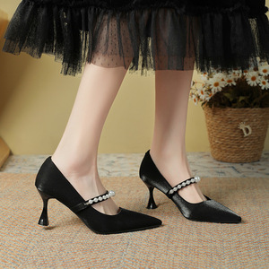 Nouvelles Chaussures Confortables Unisexe à Talon Chat en Cuir de Vachette Creux et Pointu, Style Tendance 2026 - Product Image 3