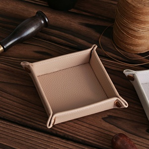 Bandejas de Almacenamiento Personalizables de Cuero Sintético Grabables con Láser, 6x6 Pulgadas, Bandejas de Cuero Sintético Personalizadas en Blanco, Mini Bandejas de Almacenamiento - Product Image 2