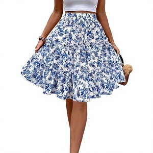 Falda pantalón informal de verano para mujer, de pierna ancha, holgada, con estampado floral pequeño, estilo bohemio, mini falda pantalón de playa. - Product Image 1