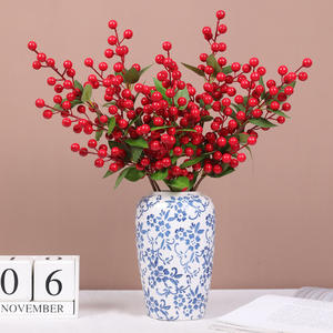 <span class=keywords><strong>Bouquet</strong></span> <span class=keywords><strong>de</strong></span> fleurs artificielles en mousse et plastique, <span class=keywords><strong>fruits</strong></span> <span class=keywords><strong>de</strong></span> houx, vert d'hiver, gaufré, pour le réveillon du Nouvel An - Décoration légère et imperméable - Product Image 4