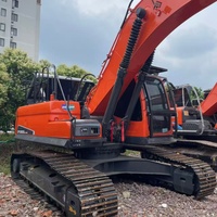 Excavatrice sur chenilles d'occasion Doosan DX300LC 9, à maniement fluide et châssis bien entretenu, pour la remise en état des terrains et le nivellement des pentes