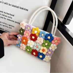 حقيبة يد نسائية بوهيمية مغرية منسوجة على شكل زهور, حقيبة يد نسائية مغرية منسوجة على شكل جرس مقوسة ، حقيبة مناسبة لفصل الصيف ويمكن حملها على الشاطئ - Product Image 3