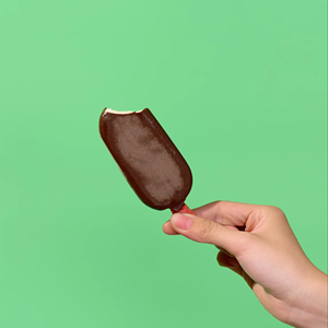 Barra de Helado Crujiente Recubierta de Chocolate, Gelato de Leche con Chocolate Intenso, Delicias Congeladas, Venta al por Mayor de Fábrica OEM - Product Image 1