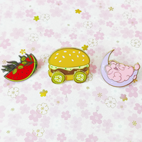 Broche en métal en forme de crème glacée avec logo personnalisé, prix d'usine en Chine, émail doux, épingle à revers