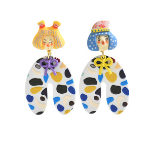 Boucles d'oreilles à l'effigie de personnages de dessins animés, incrustation en acétate, clous en acier inoxydable pour femmes, bijoux à la mode EH4756-3 - Product Image 5