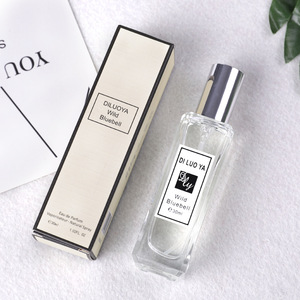 French Niche <span class=keywords><strong>Eau</strong></span> <span class=keywords><strong>De</strong></span> <span class=keywords><strong>Toilette</strong></span> Femme Blue Wind Bell Pamplemousse Floral Scent Tone-Setting Parfum pour la diffusion en direct transfrontalière - Product Image 6