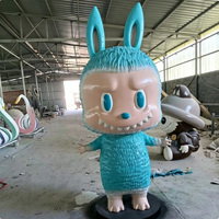 Grande sculpture de personnage de dessin animé en FRP pour porte, personnalisable, pour centre commercial, magasin, ou comme figurine IP de célébrité d'Internet