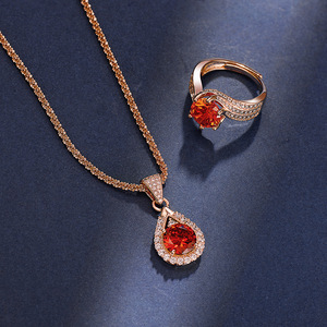 Nouvel ensemble de bijoux en or champagne avec zircon <span class=keywords><strong>rouge</strong></span> <span class=keywords><strong>grenat</strong></span> de 3 carats, pendentif en pierres précieuses, collier et bague de luxe léger haut de gamme pour femme - Product Image 2