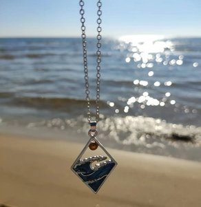 RFJEWEL 2026 Nuevo Collar con Diseño de Diamante y Ondas, Joyería de Moda de Latón Puro de Alta Calidad para Mujer - Product Image 4