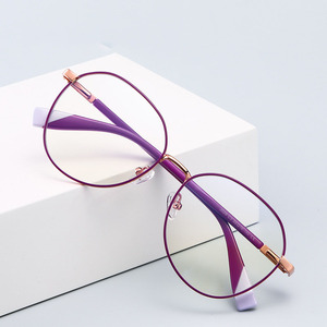 Lunettes <span class=keywords><strong>Verre</strong></span> Nouveau <span class=keywords><strong>Progressif</strong></span> À La Mode Bonbons Couleurs Logo Personnalisé Oeil Ovale Monture En Métal Optique Bleu Lumière Blocage Lunettes - Product Image 1