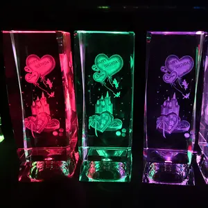Tailles personnalisées Cristal Souvenir Verre Cubes 3D Laser Coeur Fleur Motif Imprimé Cube Cristal