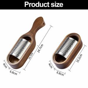 Cuillère à fromage <span class=keywords><strong>parmesan</strong></span> en acier inoxydable personnalisée <span class=keywords><strong>râpe</strong></span> à manche en bois conteneur <span class=keywords><strong>râpe</strong></span> à fromage <span class=keywords><strong>boîte</strong></span> pour légumes zesteur de pommes de terre - Product Image 2